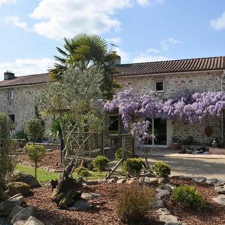 Chez Dominique Et Bruno A 20 Mm Du Puydufou Appartement Bazoges-en-Paillers Buitenkant foto